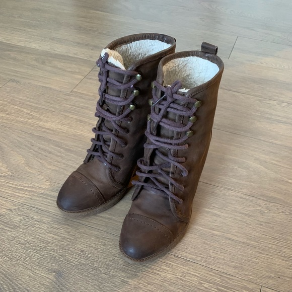 Aldo Genuine Leather Wedge Boots, Size 7 - Picture 3 of 16